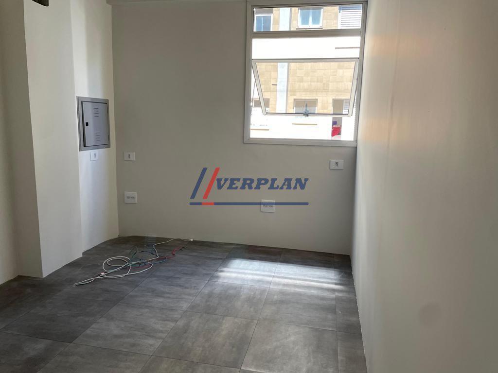 Prédio, Funcionários, 3 Vagas