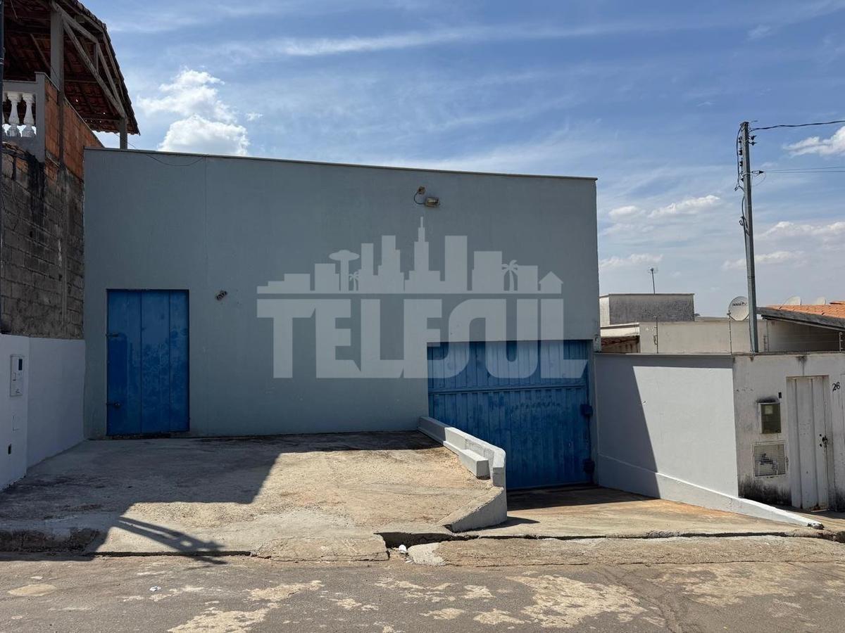 Galpão, Parque Rinaldo, 0 Quarto, 2 Vagas