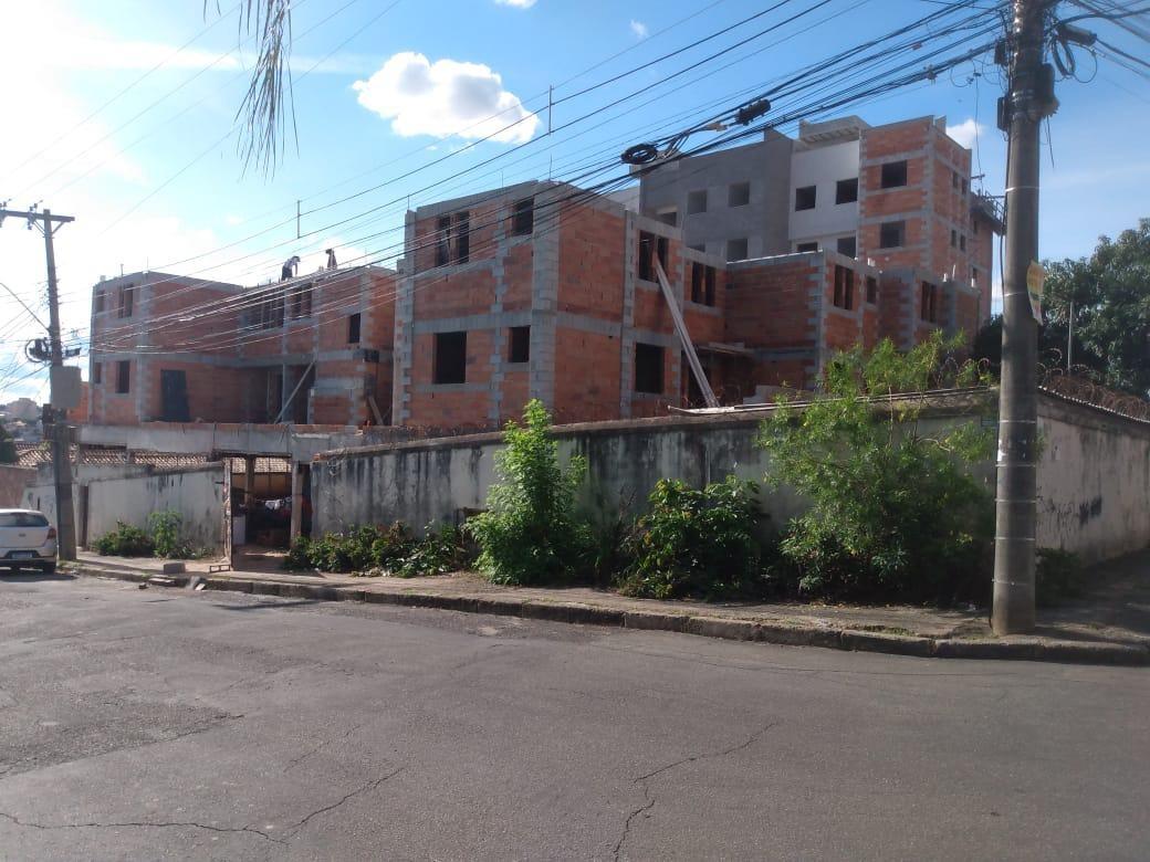 Cobertura, Santa Branca, 3 Quartos, 2 Vagas, 1 Suíte