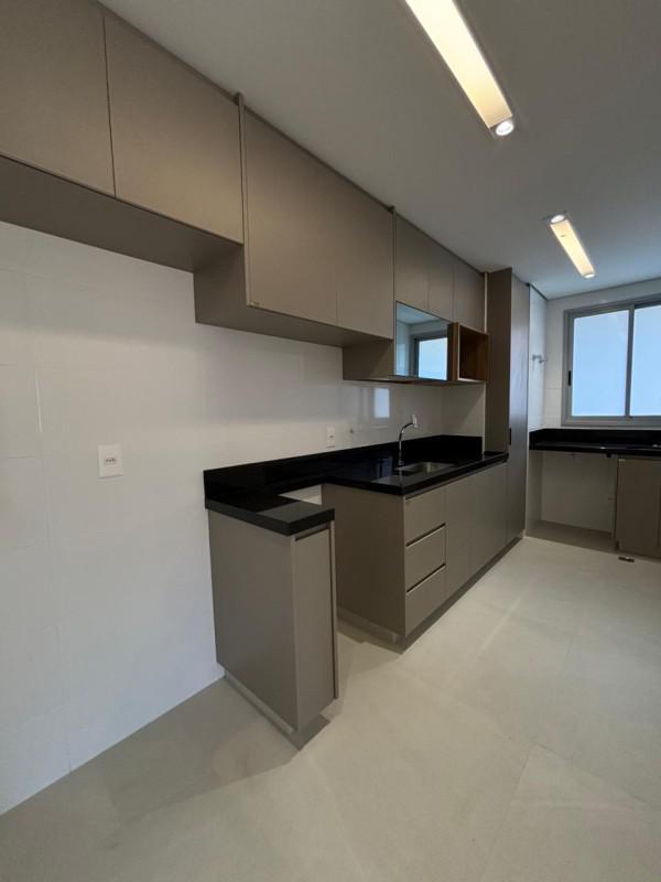 Apartamento, Sagrada Família, 3 Quartos, 2 Vagas, 1 Suíte