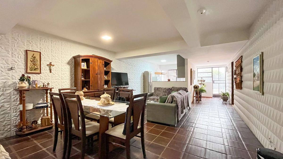 Casa, Serra, 7 Quartos, 8 Vagas, 2 Suítes