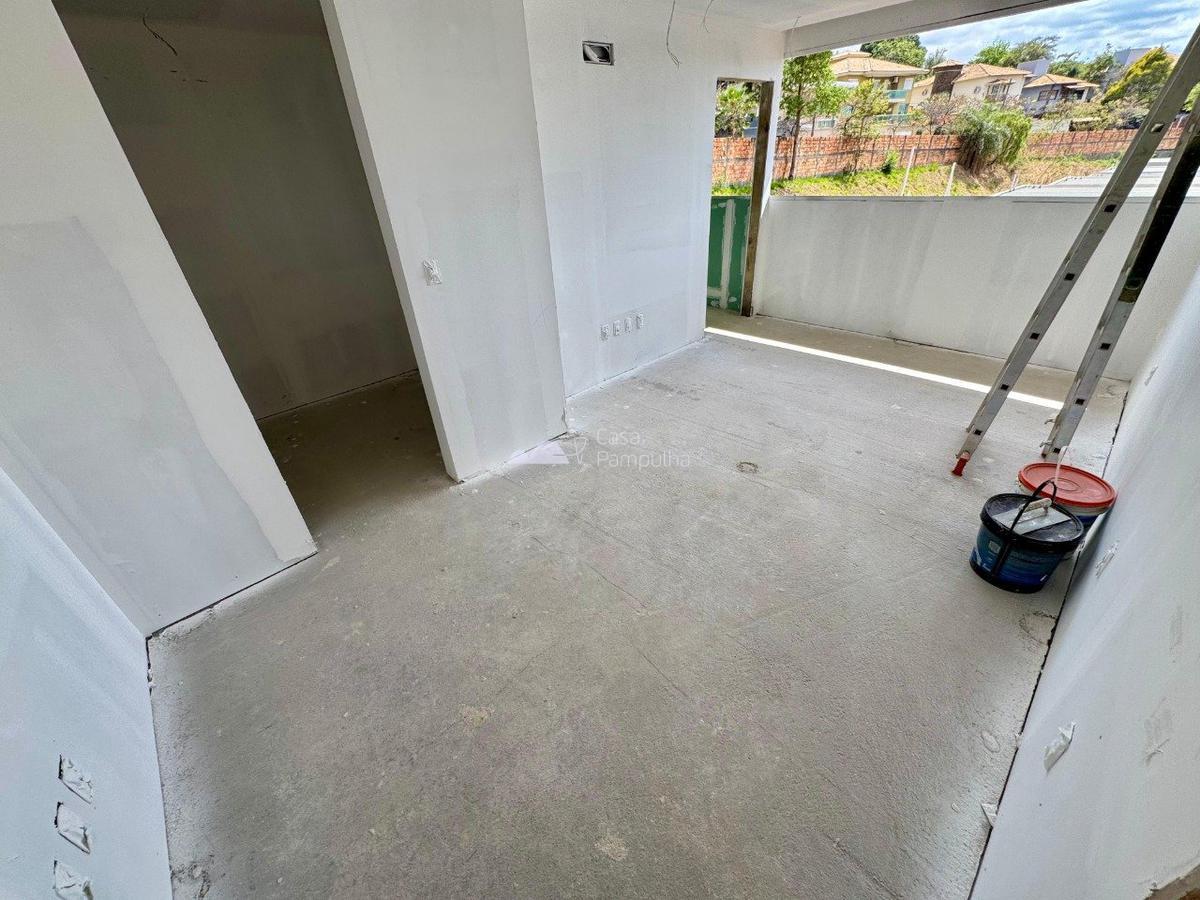 Casa, Trevo, 4 Quartos, 4 Vagas, 2 Suítes