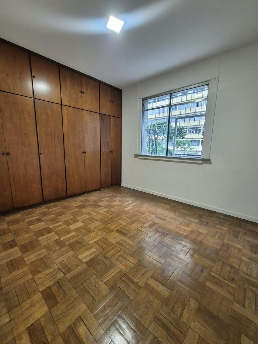 Apartamento, Centro, 4 Quartos, 0 Vaga, 1 Suíte