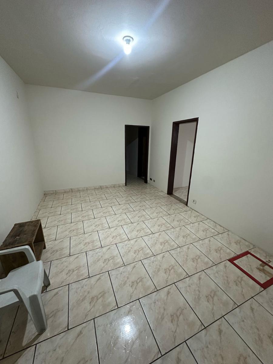 Casa, Centro, 4 Quartos, 0 Vaga
