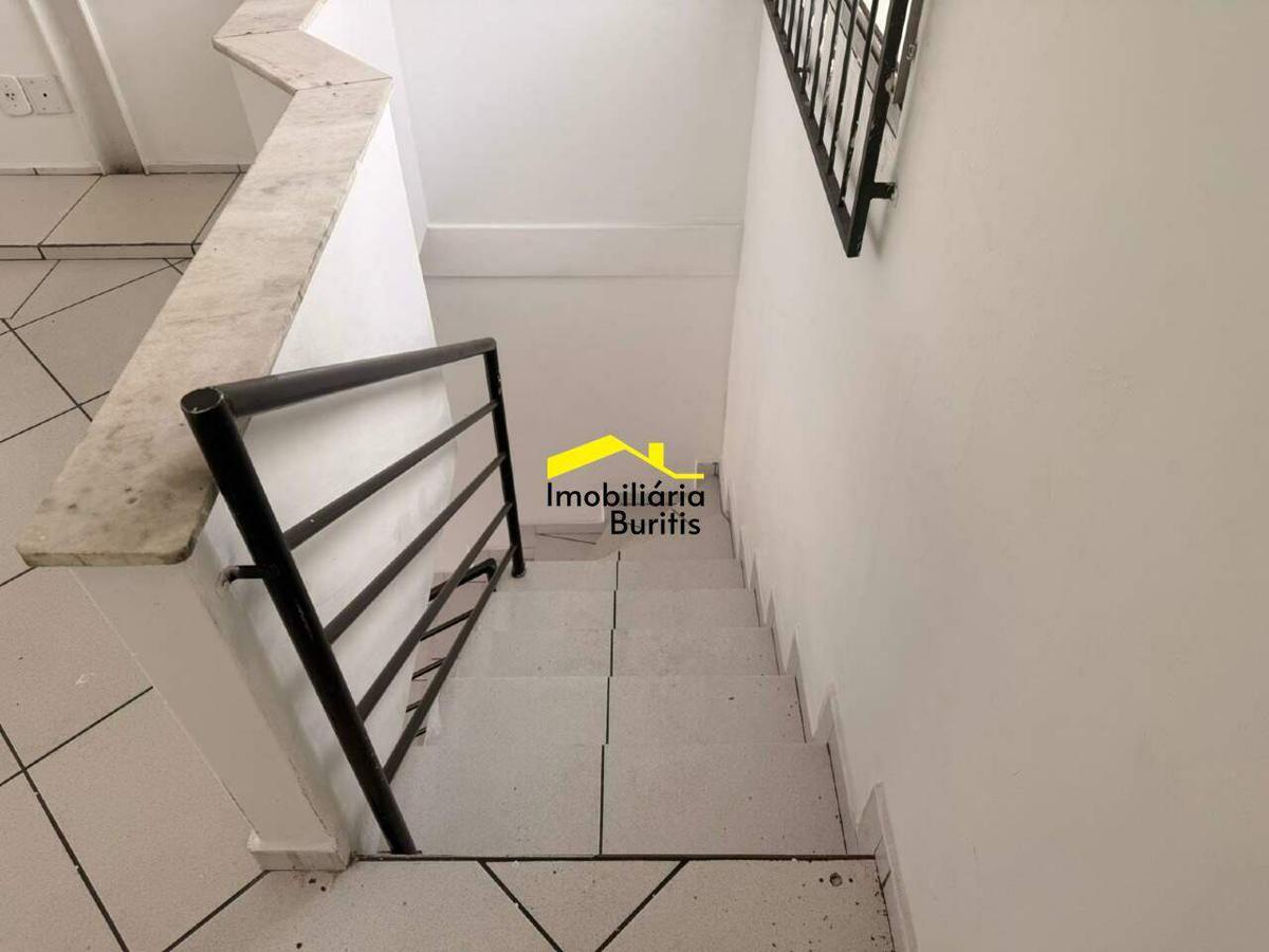 Loja, Estoril, 1 Vaga