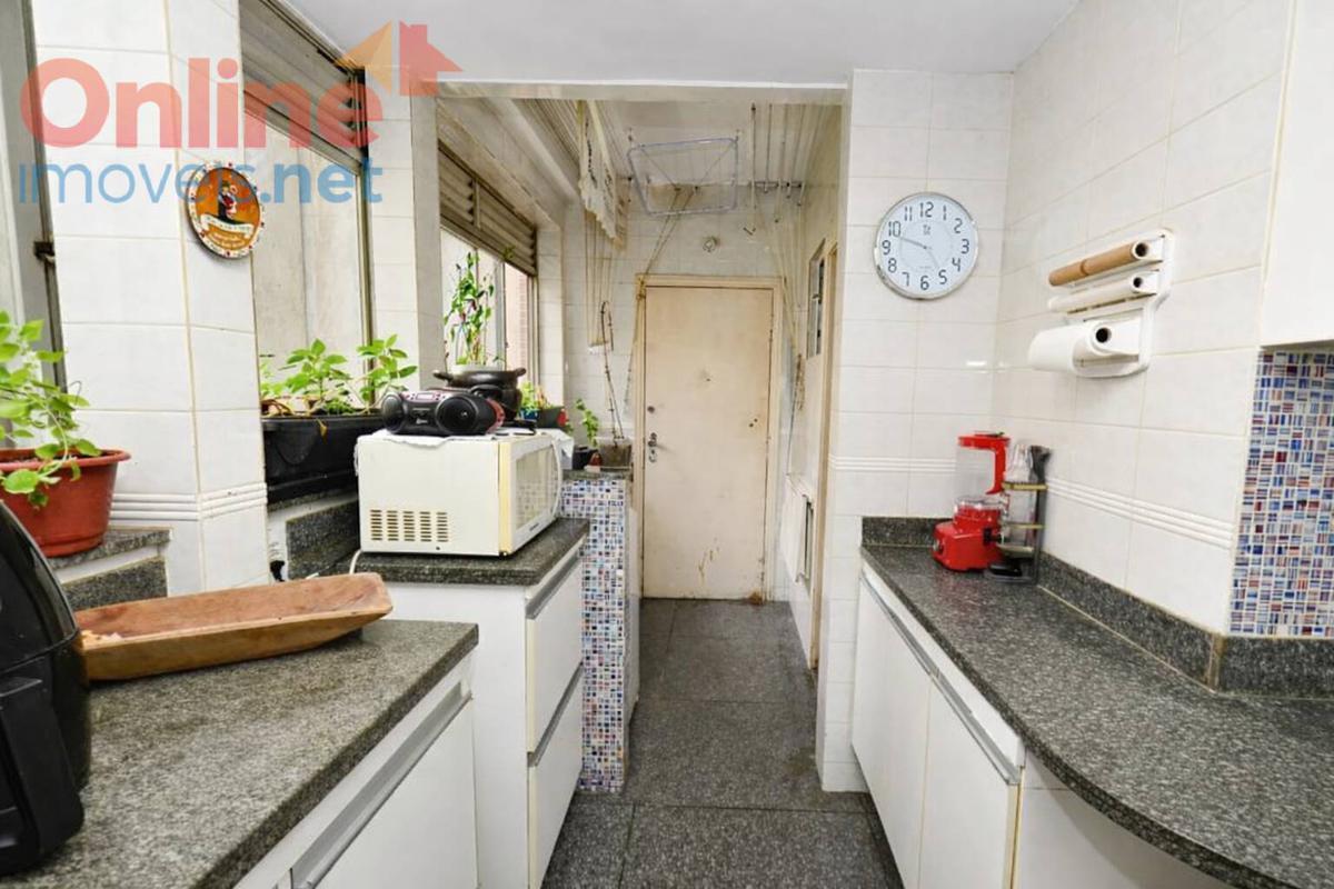 Apartamento, Funcionários, 4 Quartos, 0 Vaga, 1 Suíte