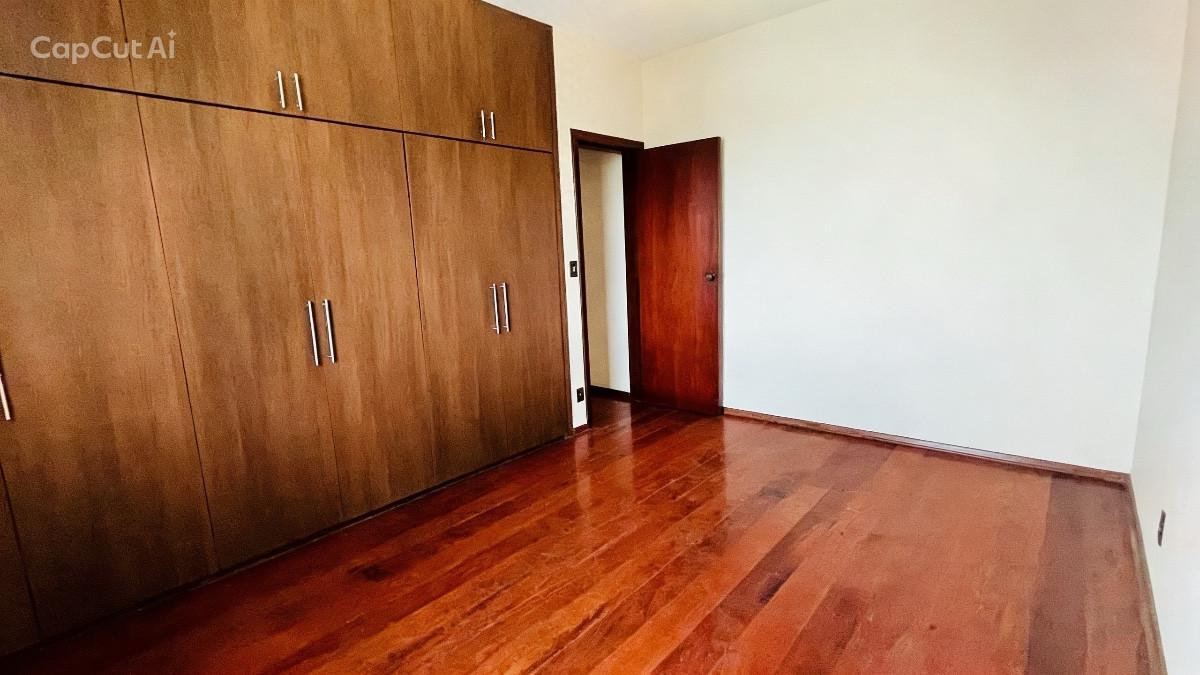 Casa Comercial, São Luiz (pampulha), 5 Quartos, 7 Vagas, 2 Suítes