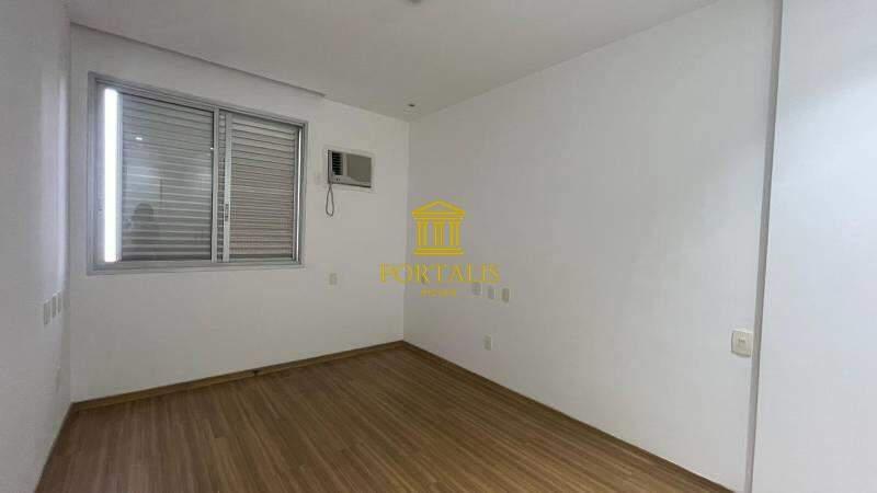 Cobertura, Funcionários, 3 Quartos, 2 Vagas, 1 Suíte