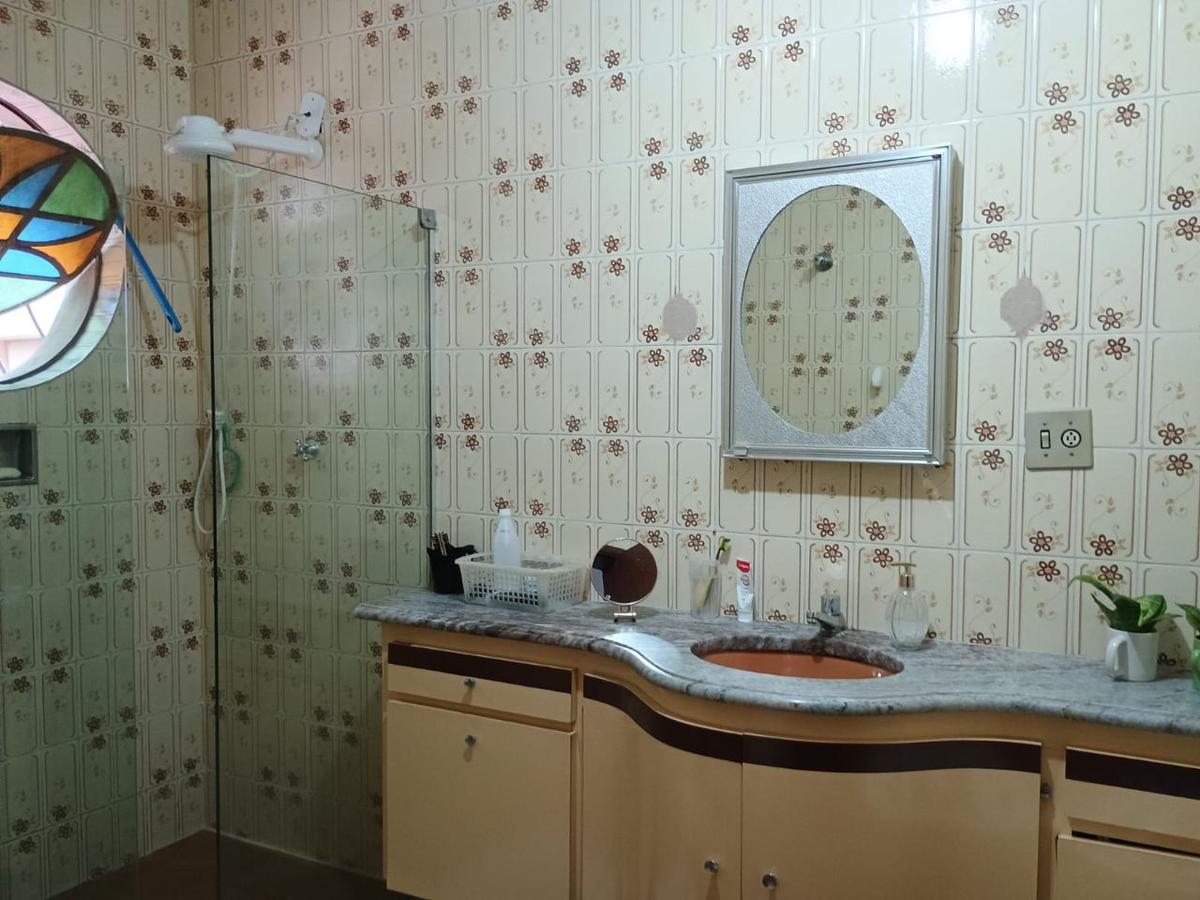 Casa, Cachoeirinha, 4 Quartos, 3 Vagas, 1 Suíte