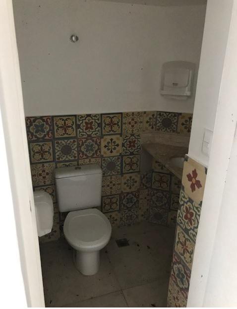 Casa Comercial, Funcionários, 0 Quarto, 0 Vaga