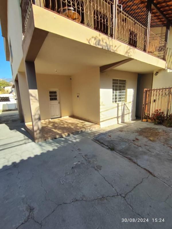 Casa, Santa Inês, 3 Quartos, 10 Vagas