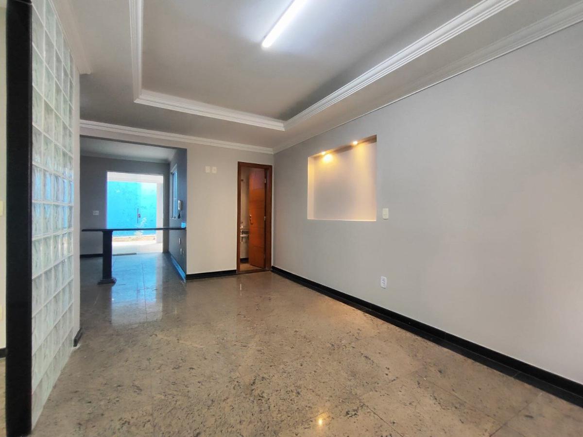 Casa, Nova Floresta, 3 Quartos, 2 Vagas, 1 Suíte