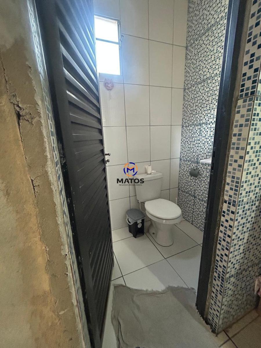 Casa, Conjunto Cristina (são Benedito), 2 Quartos, 0 Vaga, 1 Suíte