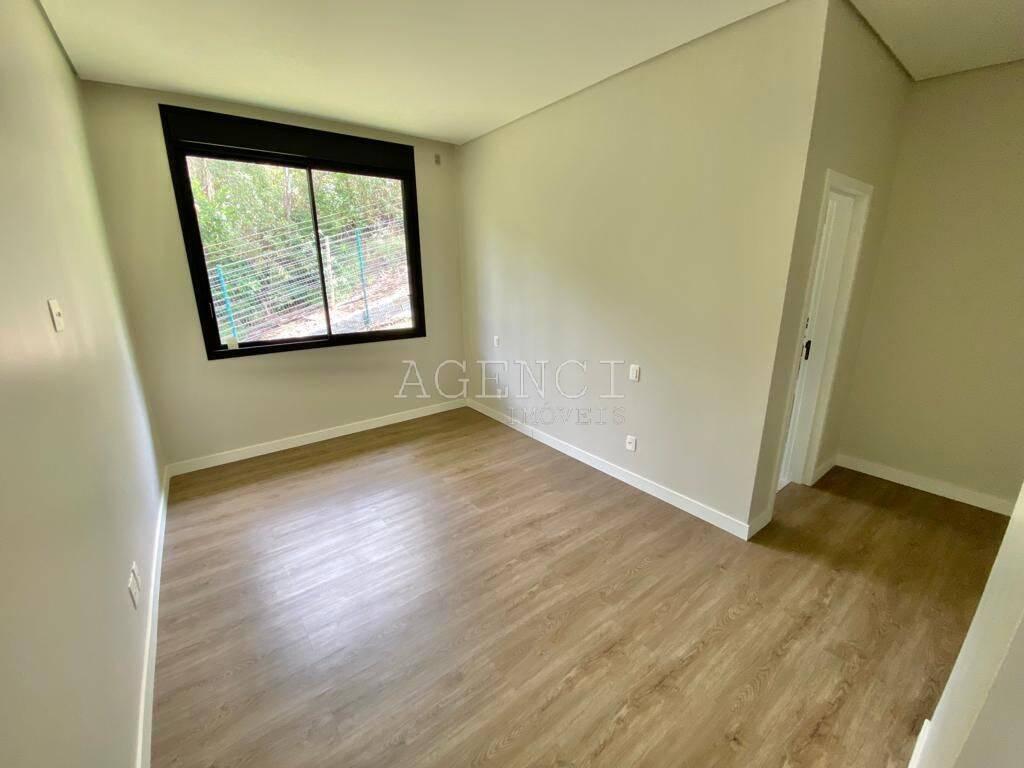 Casa, Alphaville - Lagoa dos Ingleses, 4 Quartos, 0 Vaga, 4 Suítes