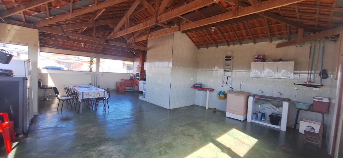 Casa, Centro, 3 Quartos, 2 Vagas, 1 Suíte