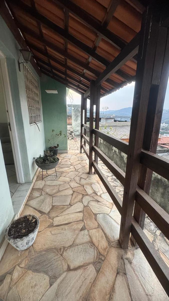 Casa, Nações Unidas, 4 Quartos, 2 Vagas, 1 Suíte