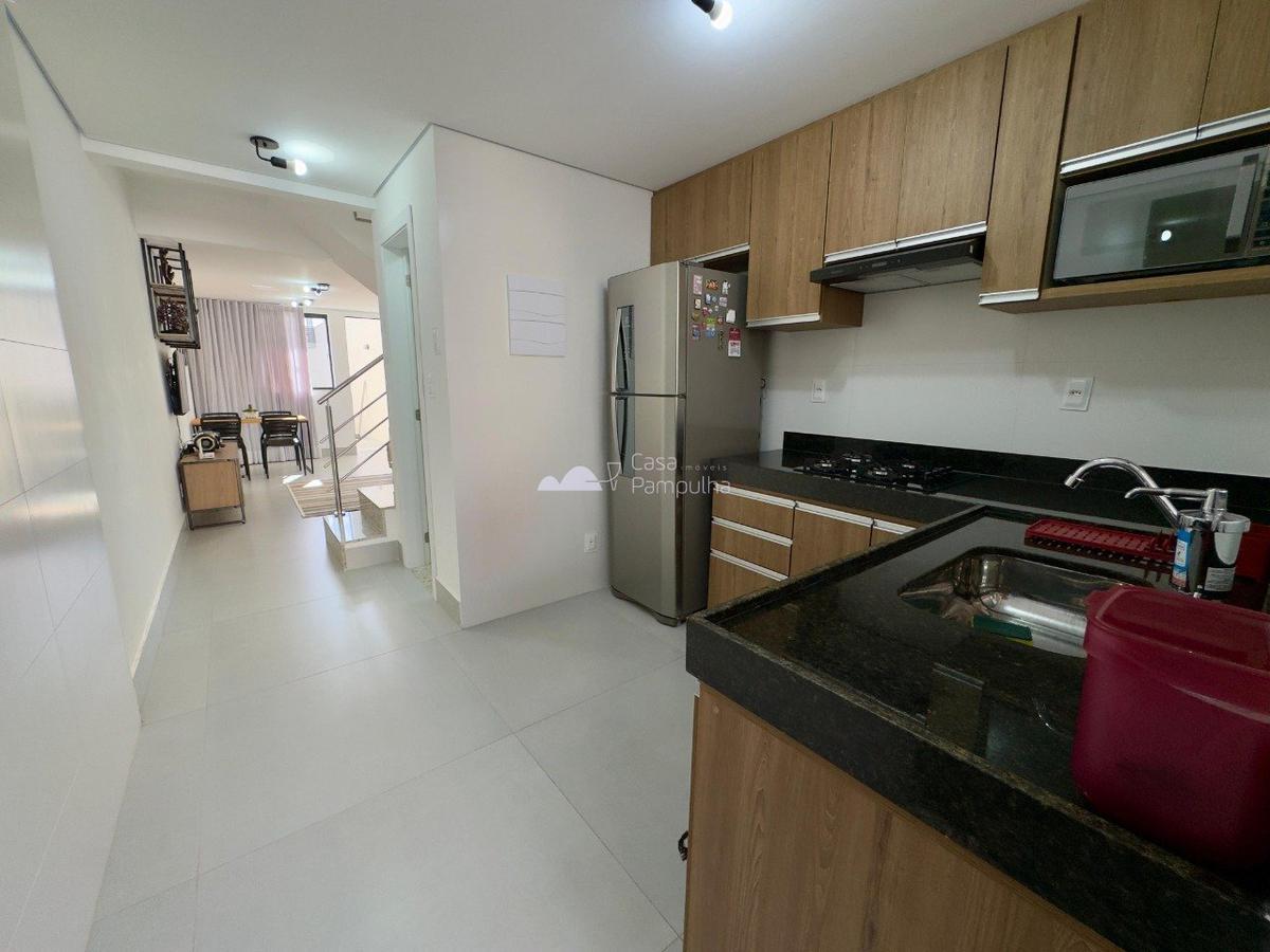 Casa, Santa Mônica, 2 Quartos, 2 Vagas, 2 Suítes