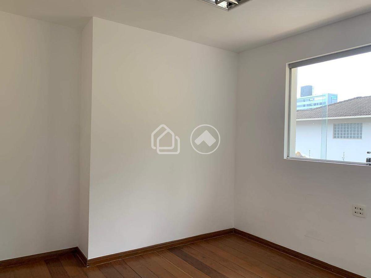 Casa, Santa Lúcia, 6 Quartos, 8 Vagas, 5 Suítes