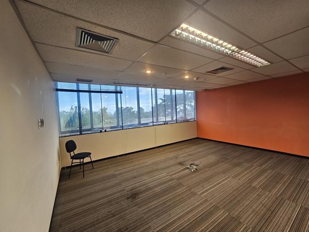 Andar, Vila da Serra, 1 Quarto, 0 Vaga