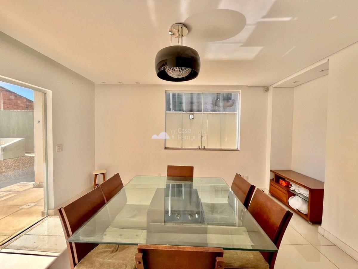 Casa, Trevo, 4 Quartos, 4 Vagas, 2 Suítes