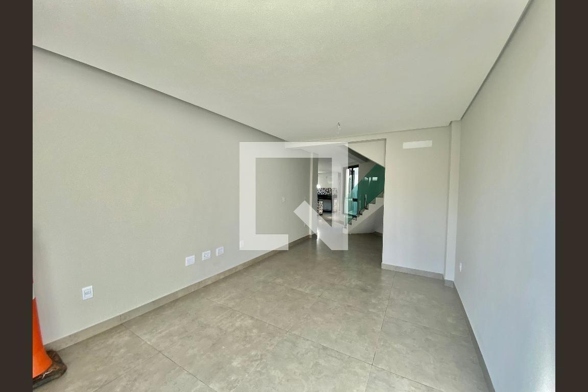 Casa, Nova Gameleira, 4 Quartos, 4 Vagas, 2 Suítes