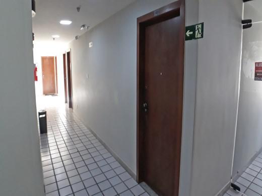 Sala, Centro, 0 Quarto, 1 Vaga