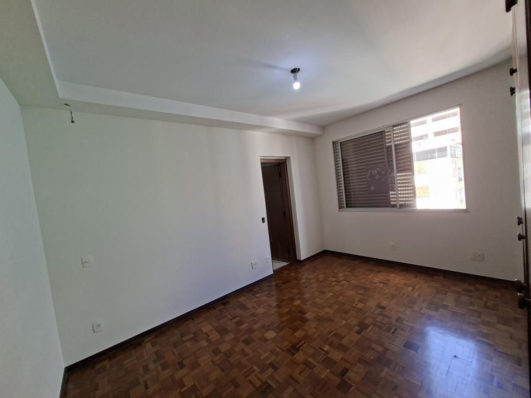 Apartamento, Funcionários, 4 Quartos, 2 Vagas, 1 Suíte