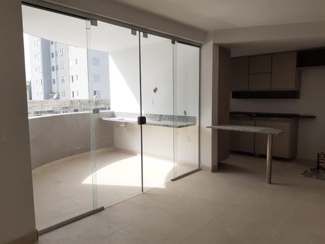 Apartamento, Floresta, 3 Quartos, 3 Vagas, 1 Suíte