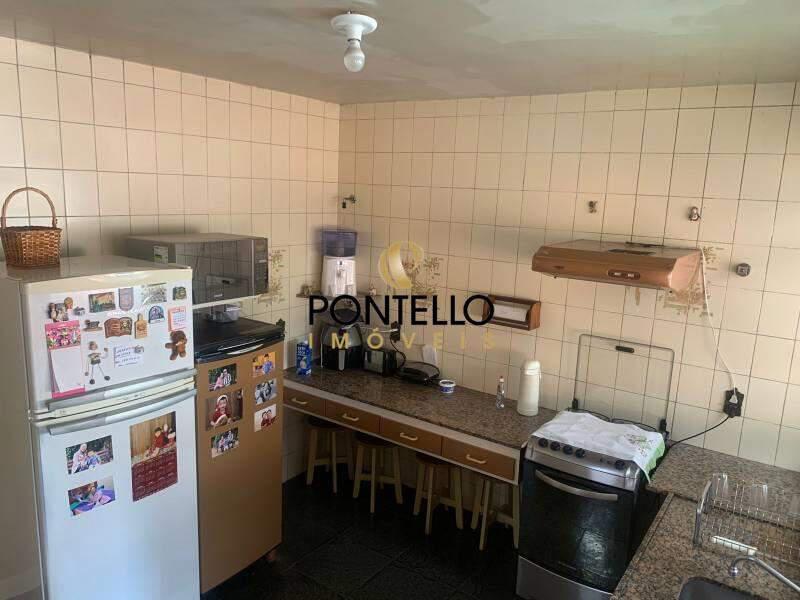 Casa, Cidade Nova, 4 Quartos, 3 Vagas, 1 Suíte