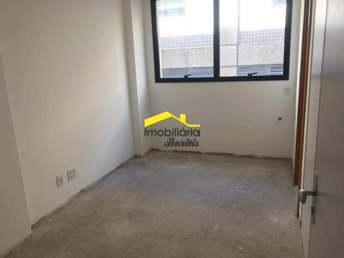 Sala, Estoril, 1 Vaga