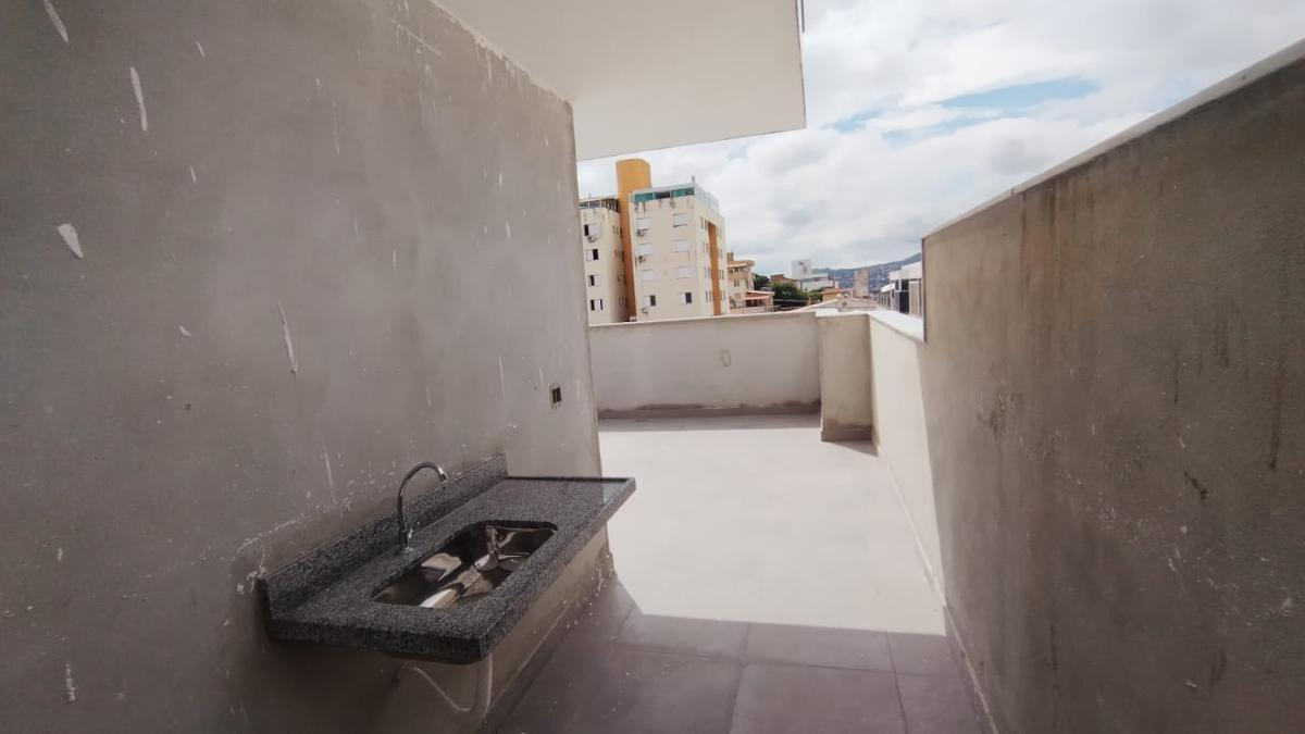 Cobertura, Sagrada Família, 3 Quartos, 3 Vagas, 1 Suíte