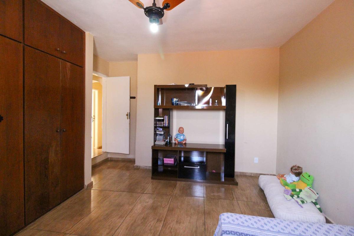 Casa, Planalto, 5 Quartos, 5 Vagas, 1 Suíte