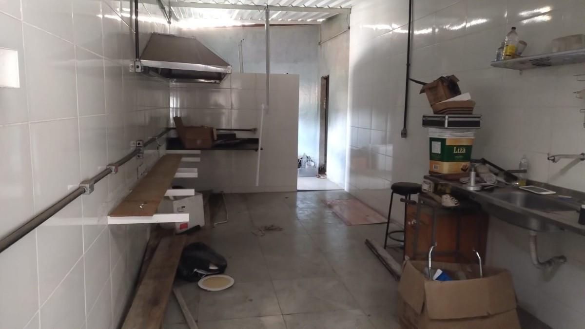 Casa, Caiçaras, 4 Quartos, 6 Vagas, 1 Suíte