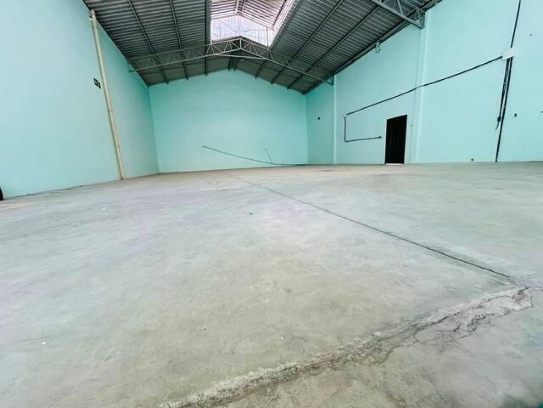 Galpão, São Francisco, 0 Quarto, 1 Vaga
