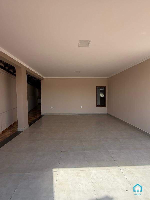 Casa, Centro, 4 Quartos, 4 Vagas, 2 Suítes