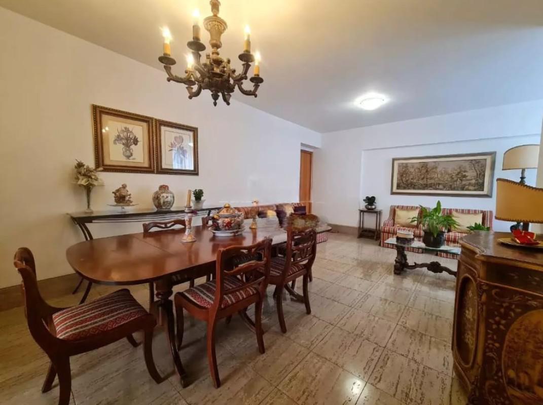 Apartamento, Funcionários, 3 Quartos, 2 Vagas, 1 Suíte