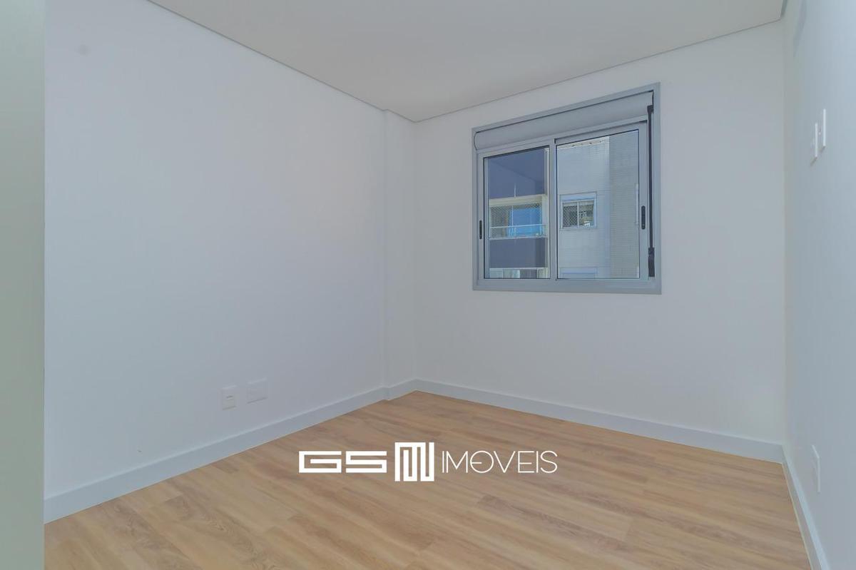 Apartamento, Sagrada Família, 3 Quartos, 2 Vagas, 1 Suíte