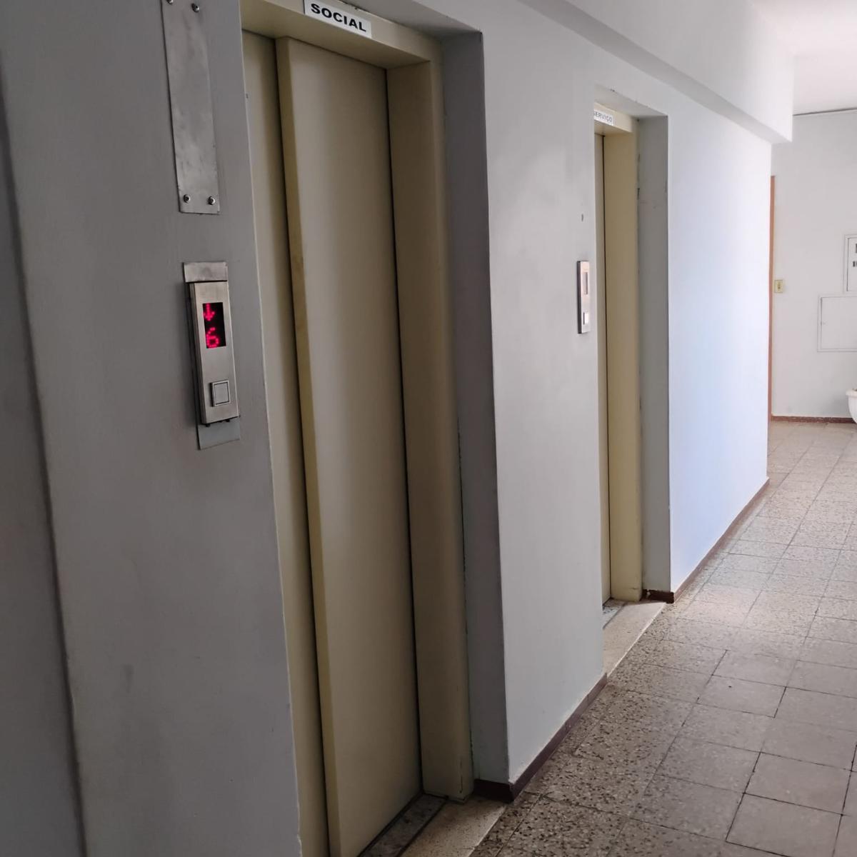 Apartamento, Conjunto Califórnia, 3 Quartos, 2 Vagas