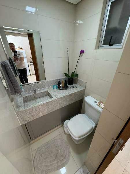 Apartamento, Sagrada Família, 3 Quartos, 1 Vaga, 1 Suíte