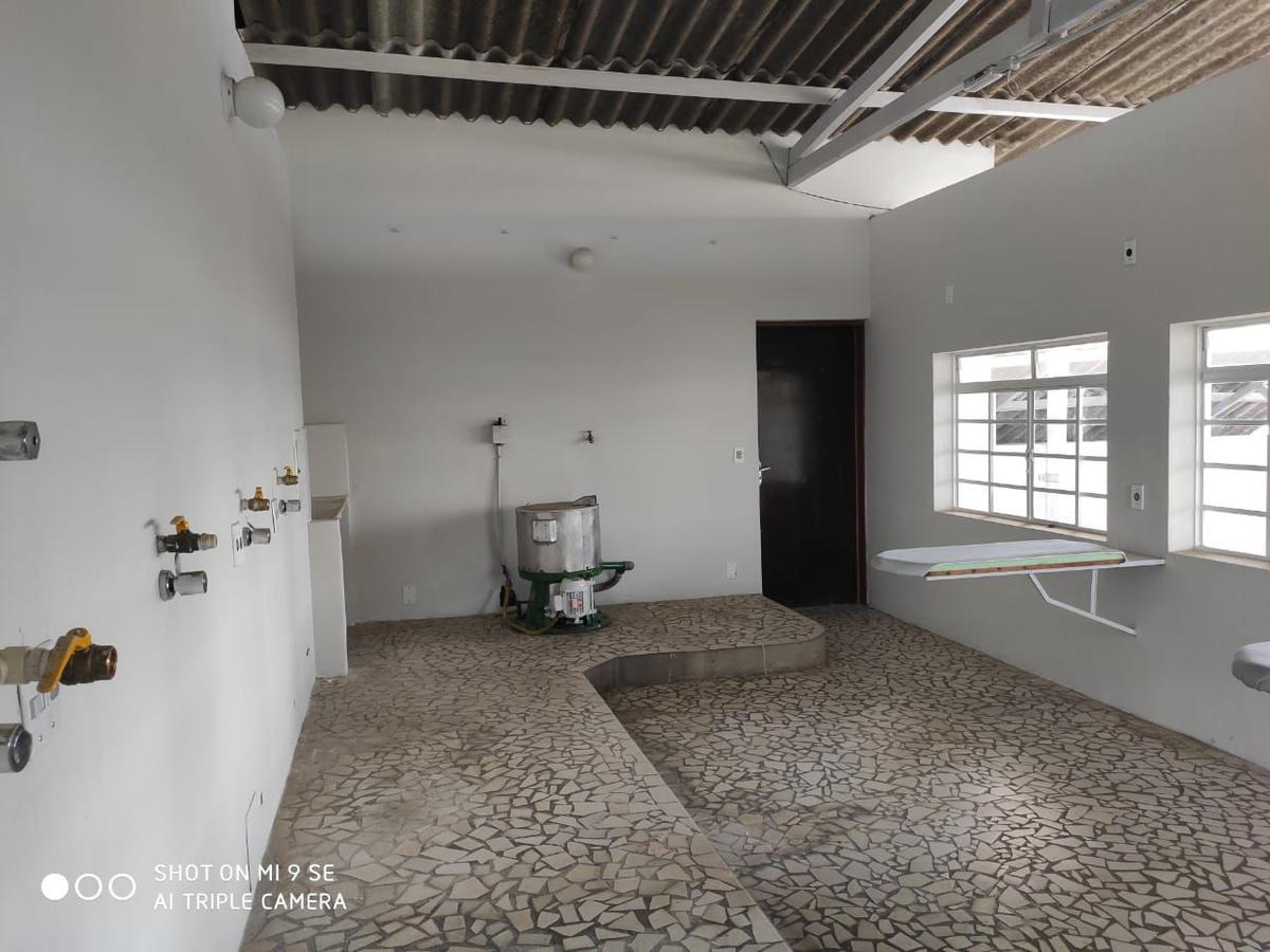 Prédio, Centro, 0 Quarto, 0 Vaga