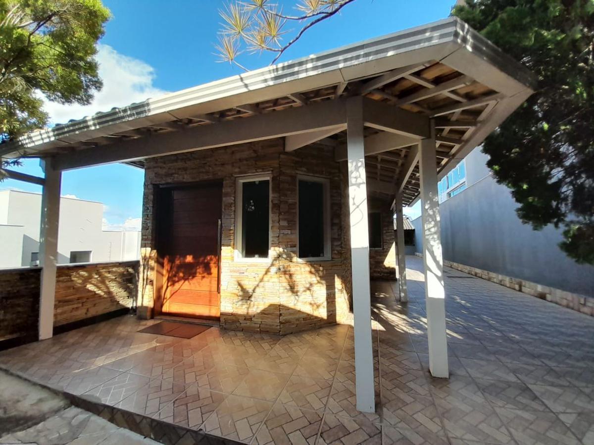 Casa, Heliópolis, 3 Quartos, 10 Vagas, 1 Suíte