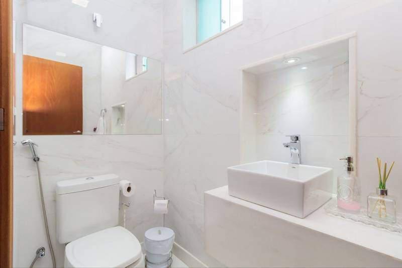 Casa, Estoril, 4 Quartos, 3 Vagas, 2 Suítes