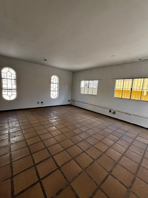 Galpão, Nova Floresta, 0 Quarto, 20 Vagas