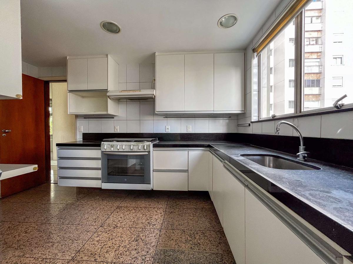 Apartamento, Santo Agostinho, 4 Quartos, 2 Vagas, 1 Suíte