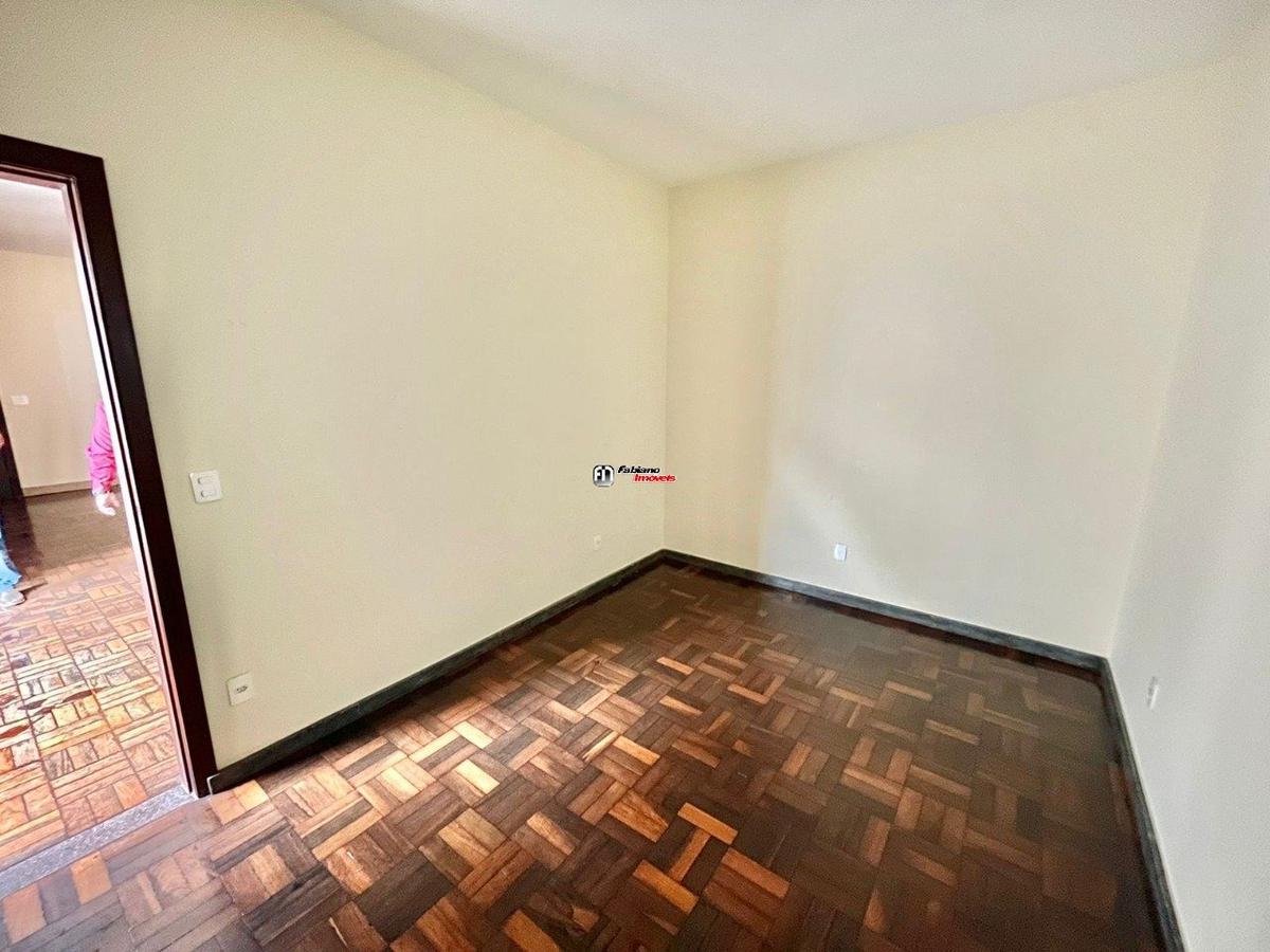 Casa, São José, 4 Quartos, 2 Vagas, 2 Suítes
