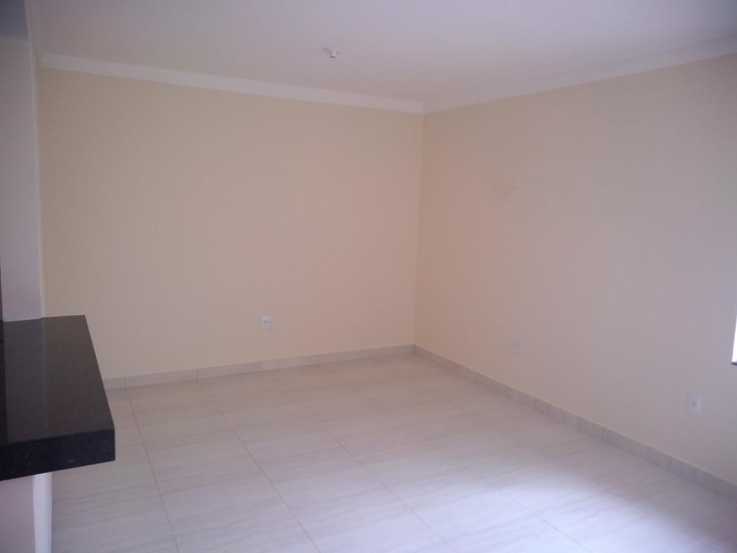 Casa, Alto das Flores, 2 Quartos, 1 Vaga, 1 Suíte
