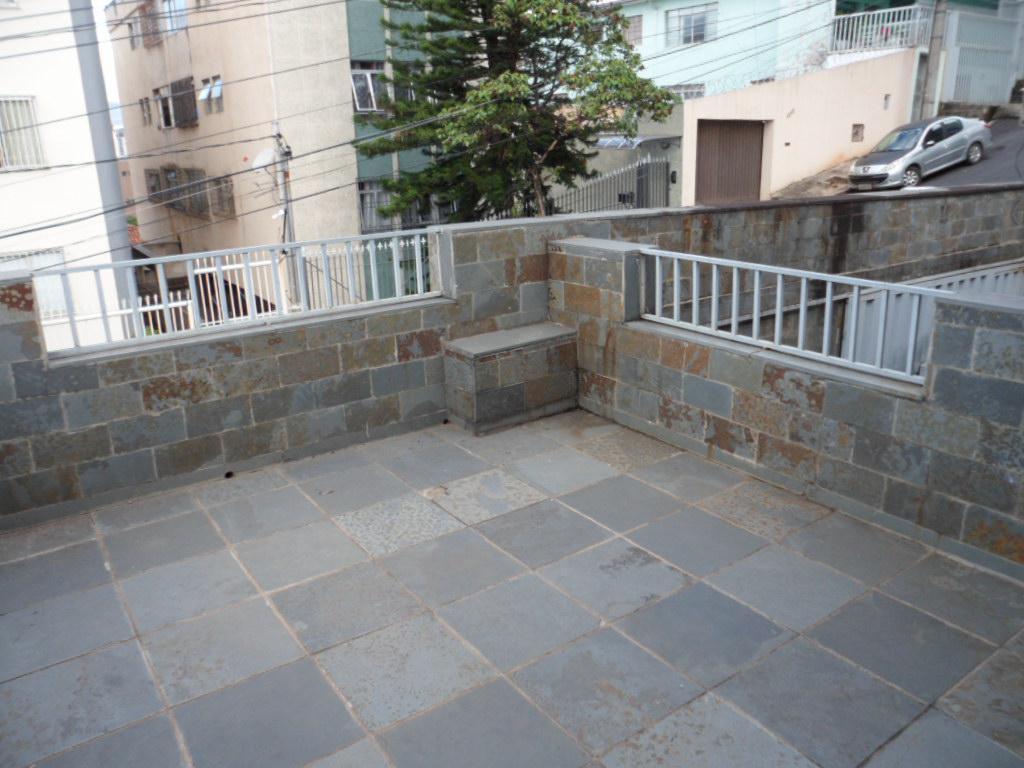 Casa, Barroca, 5 Quartos, 2 Vagas, 1 Suíte