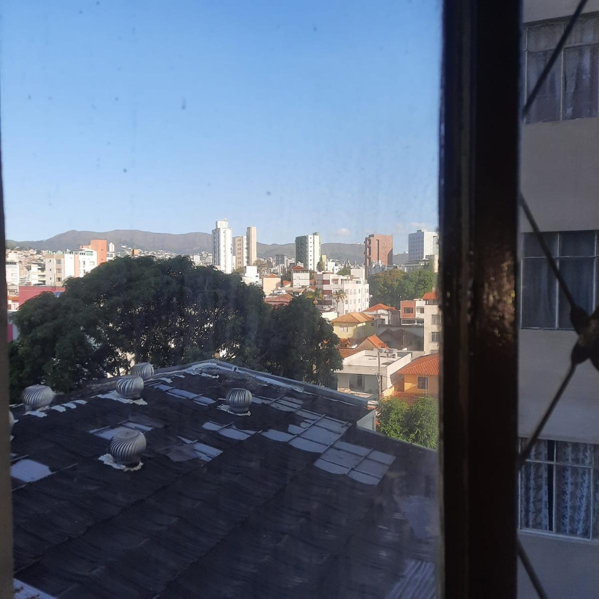 Apartamento, Floresta, 2 Quartos, 0 Vaga