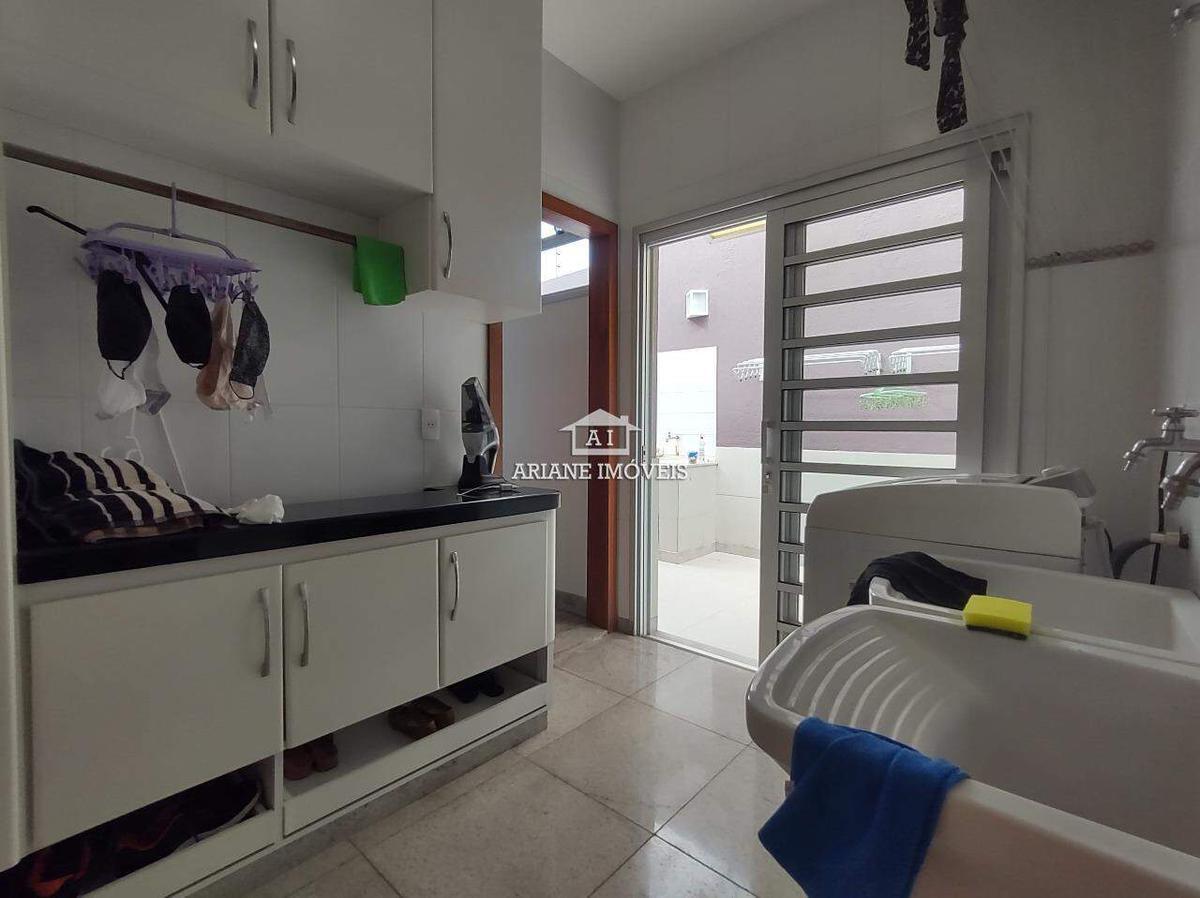 Casa, Braúnas, 4 Quartos, 5 Vagas, 2 Suítes