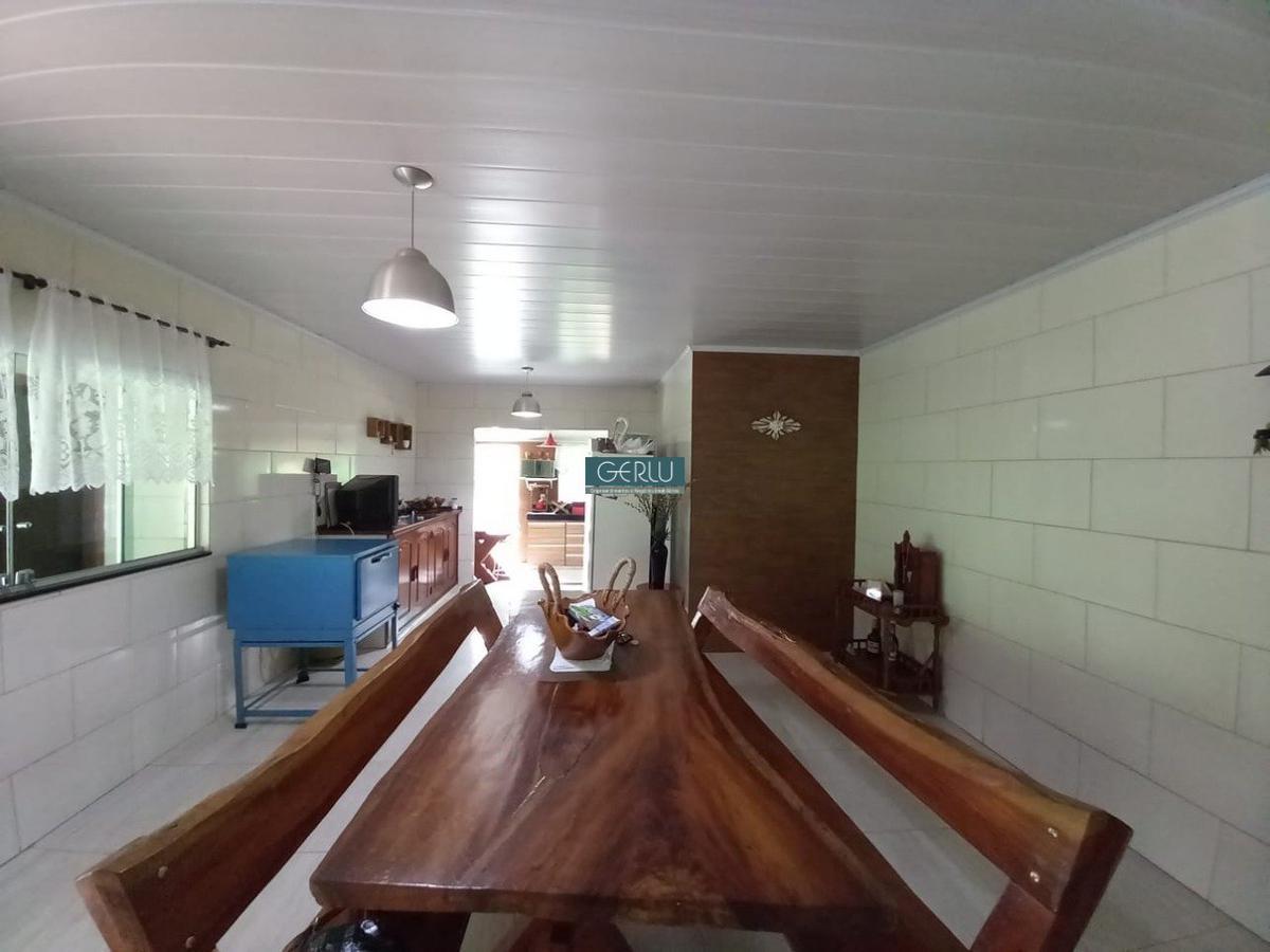 Rural, Bandeirinhas, 5 Quartos, 10 Vagas, 1 Suíte